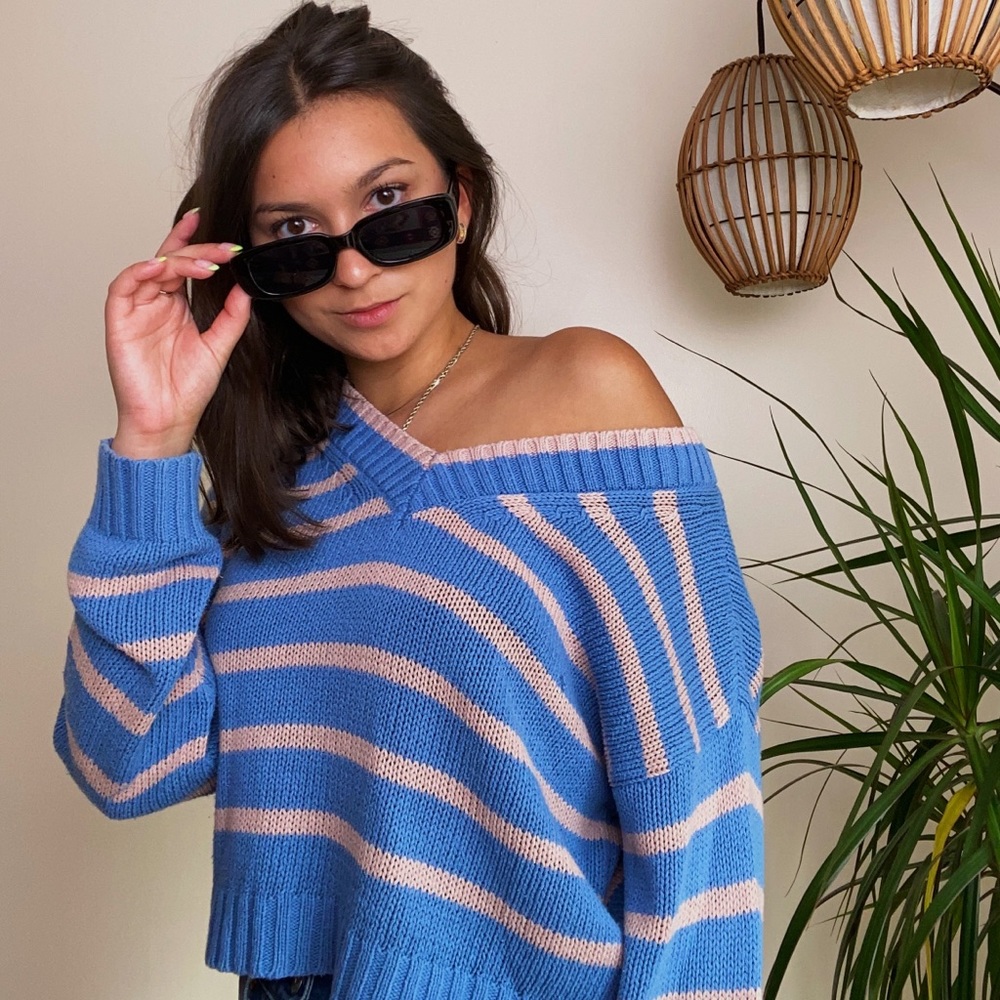 AMERICAN EAGLE striped sweater